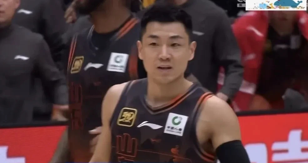 爱游戏课程-山东男篮青年队表现神勇，刷新历史记录