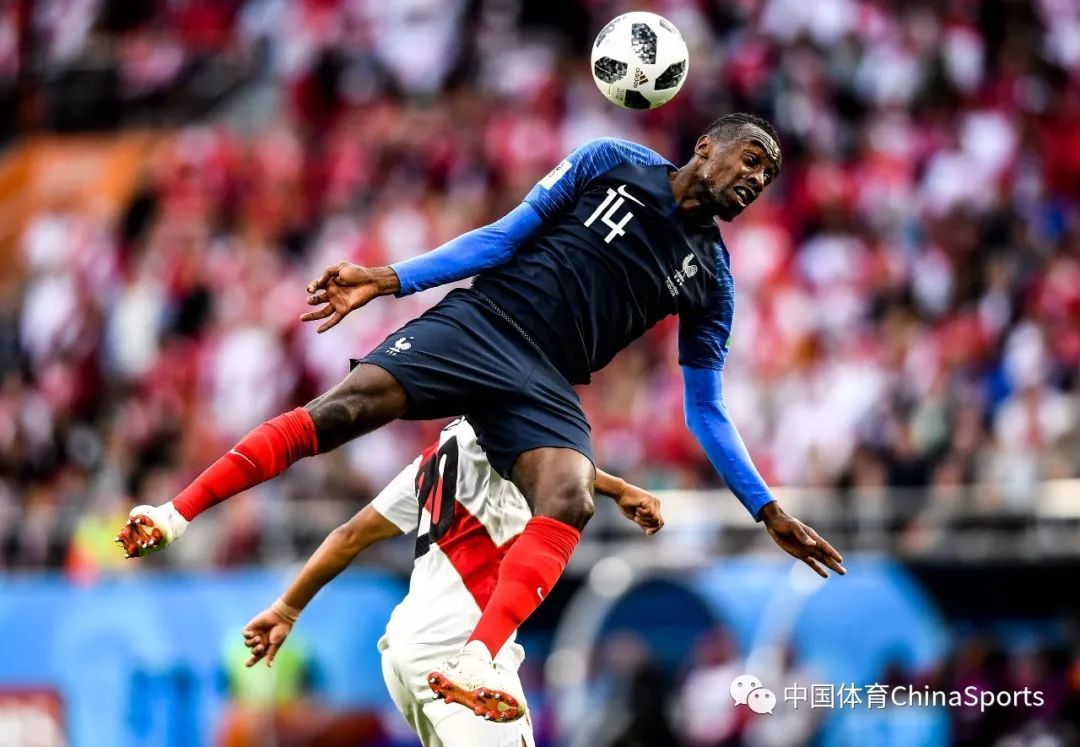 俄罗斯队实力压倒克罗地亚，领跑小组