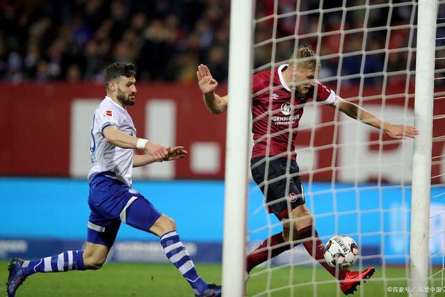 包含沙尔克再遭败局坠入降级区的词条