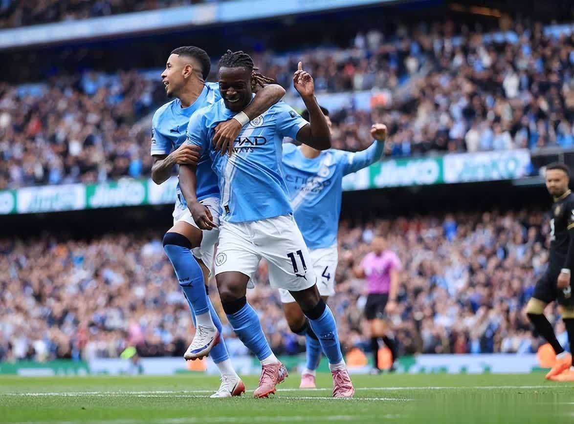 爱游戏登录-包含曼城主场大胜南安普顿，继续追赶领先者的词条