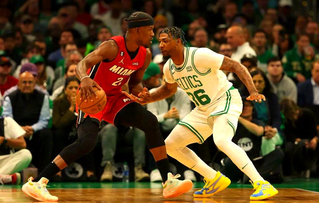 热火击败凯尔特人，赢得胜利