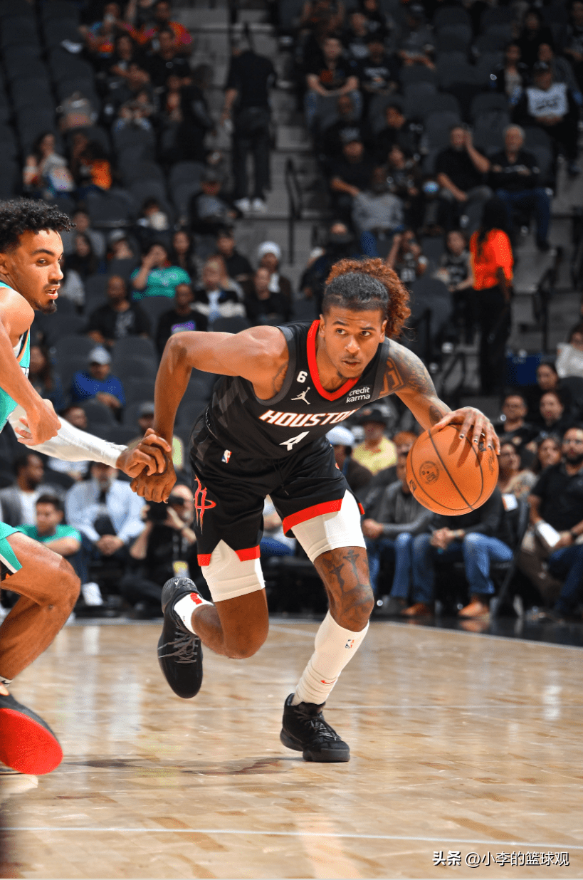 爱游戏官网入口-霍乐迪遭驱逐，猛龙不敌马刺的简单介绍