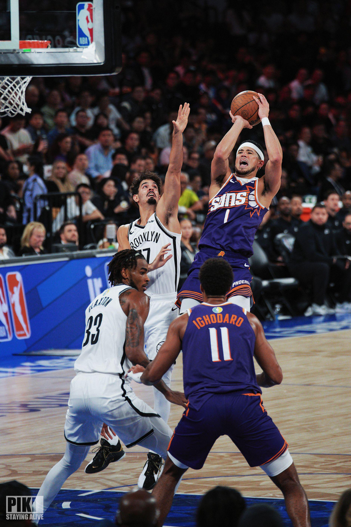 篮网惊险逆转比赛，力压对手获得胜利