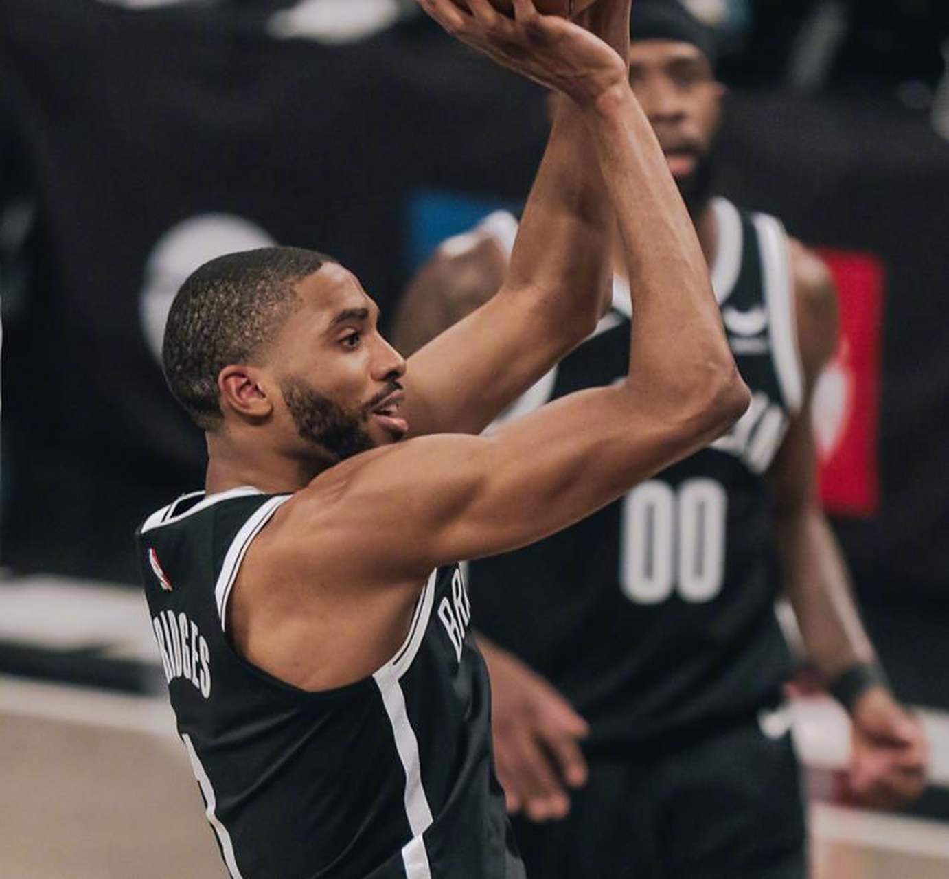 76人再战总决赛，力克篮网夺冠