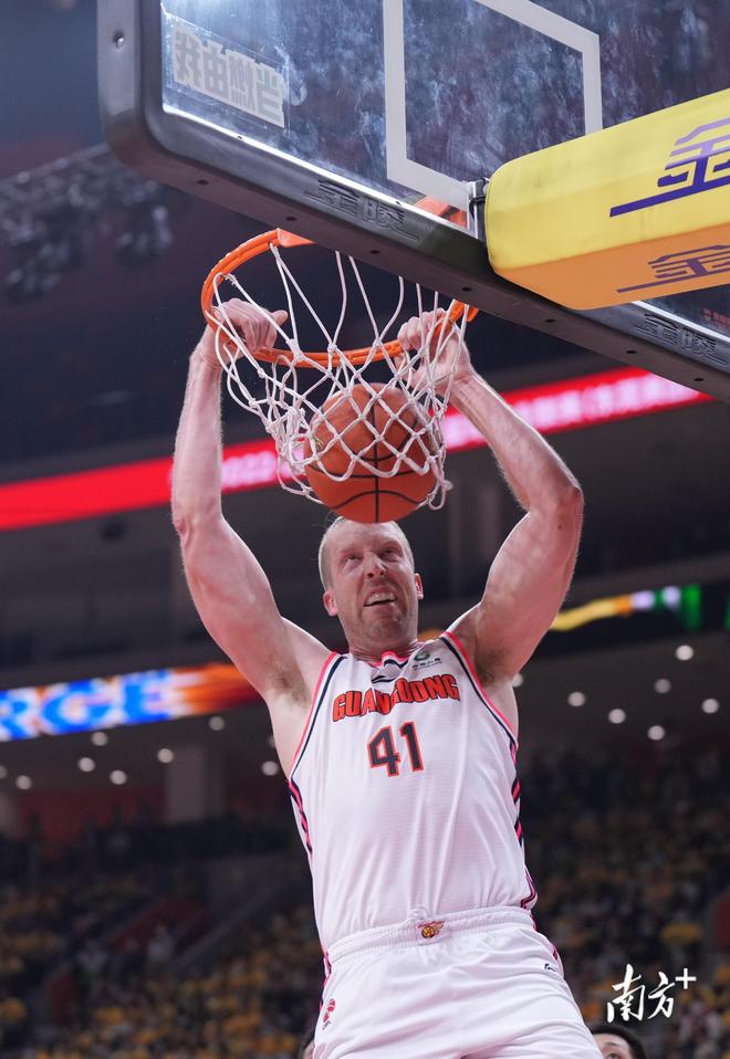 爱游戏官网-关于阿斯顿维拉客场告捷，继续延续火热状态的信息