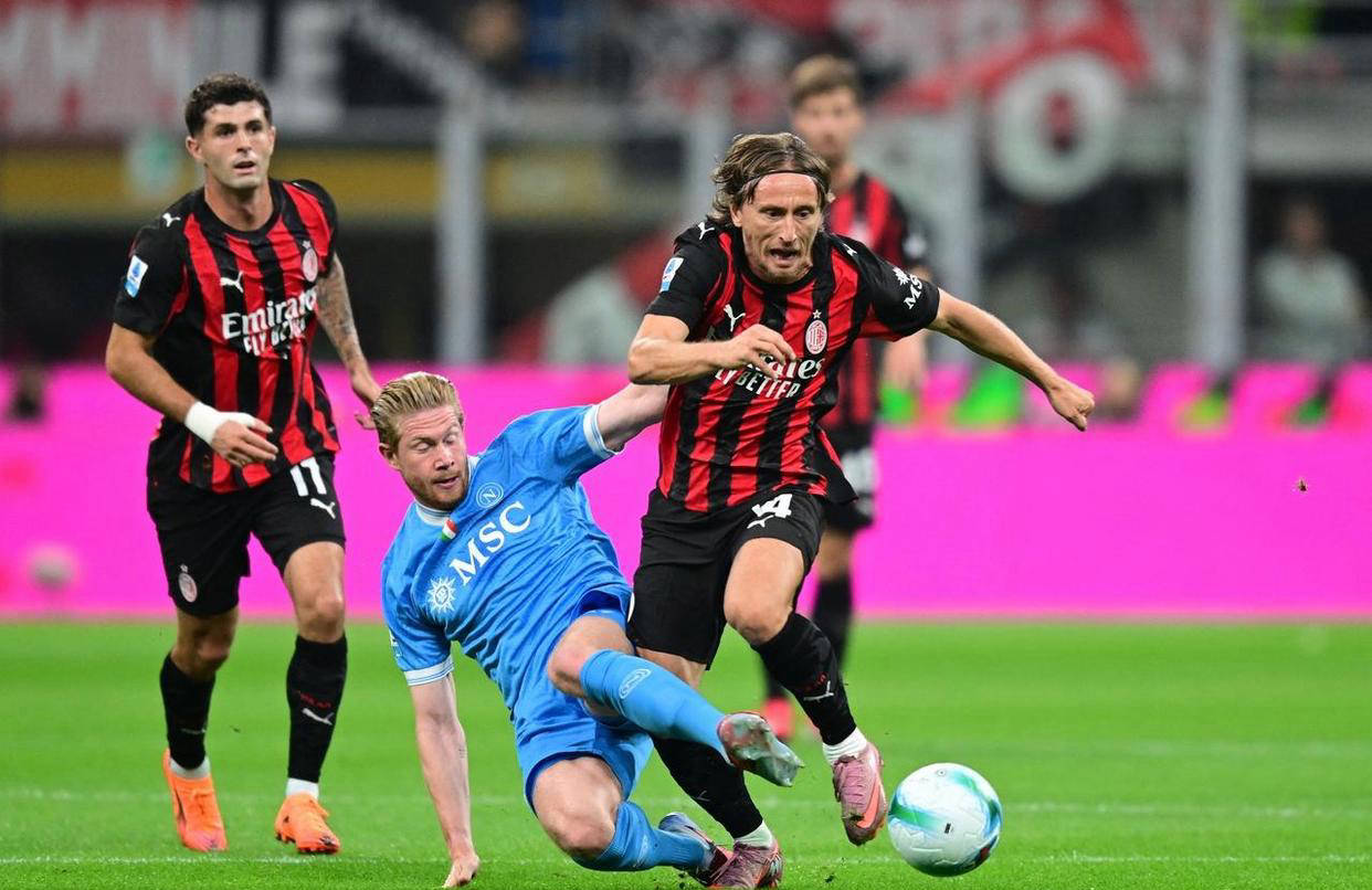 AC米兰力克西甲豪门，锁定小组第一的简单介绍