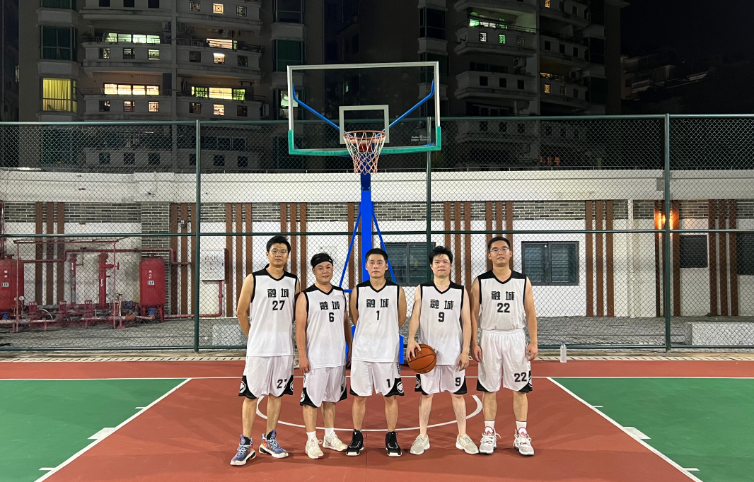 爱游戏娱乐-包含上海绿地斗志高昂，决不放弃任何机会的词条